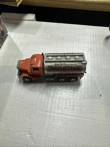 Vtg Hot Wheels 1979 Peterbilt Tank Truck California Construction Orange Diecast - Picture 1 of 6
