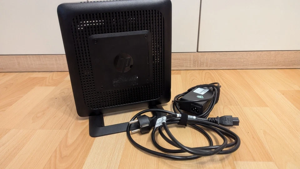 HP t620 Thin Client Flexible mit Netzteil+ Fuß 1,50 GHz GX-415GA 8GB SSD 4GB RAM - Bild 1 von 1