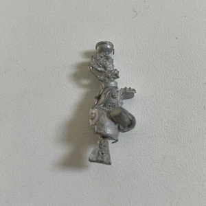 GW Bretonnian Graal Knight Hero Torso - pezzo di ricambio - metallo - Foto 1 di 8