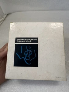 TEXAS INSTRUMENTS TI 2N1420 TRANSISTORS 3 WIRE LEADS NEW OLD STOCK LOT OF 70 - Picture 1 of 14