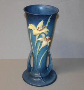 Antique Roseville Pottery – Zephyr Lily Bermuda Blue - Picture 1 of 5
