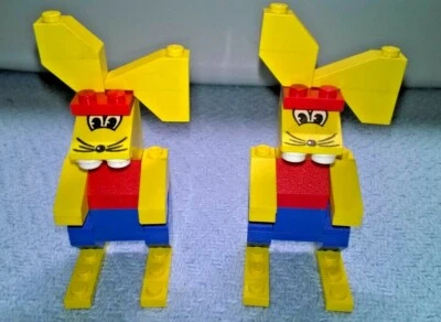 2 Vintage 1990 Lego Basic 1677 Rabbits - Image 1 of 2