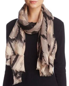 New Womens Lola Rose London Diagonal Animal 100% Wool Scarf - Picture 1 of 1