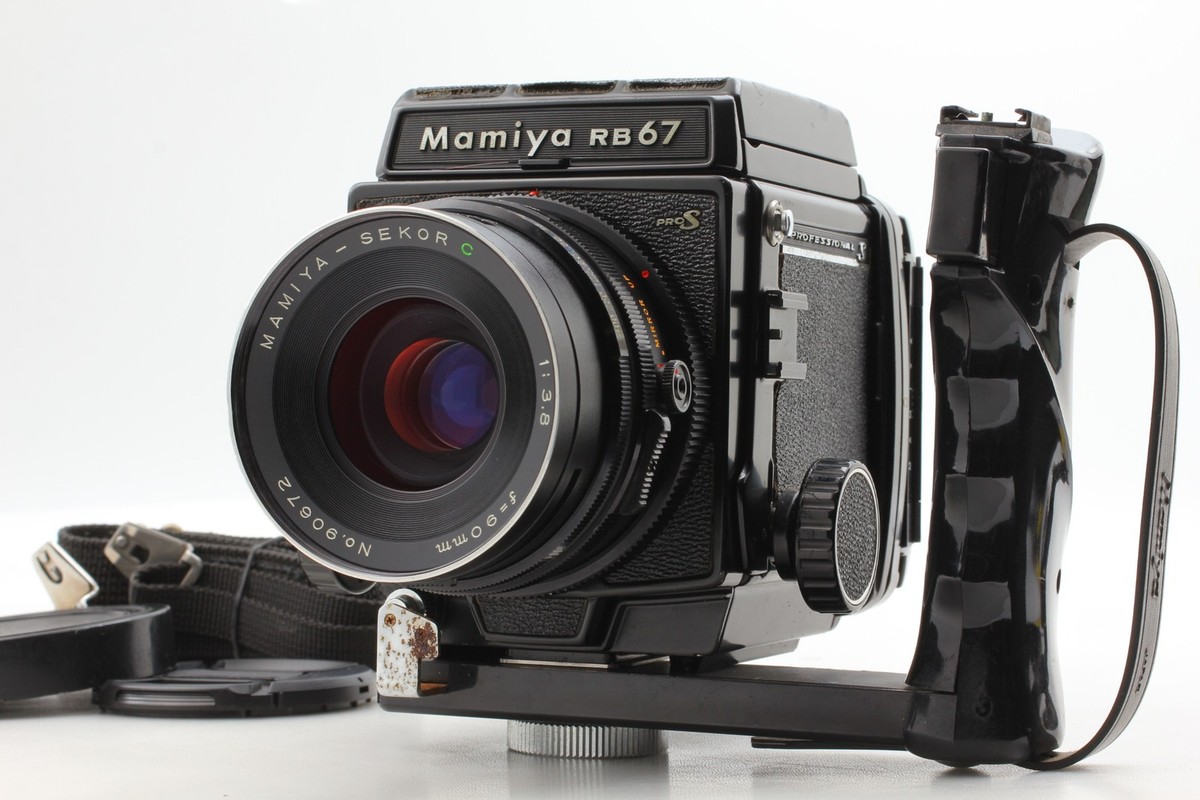 フィルムカメラ MAMIYA RB67 PROFESSIONAL + S SEKOR #1174 Mamiya RB67 Pro + Sekor C 127mm F3.8 Lens. – SHOWA