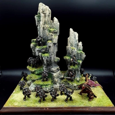 Warhammer 40k Iron Warrior Tactical Space Marine Terrain Battle Diorama Painted - Image 1 of 4