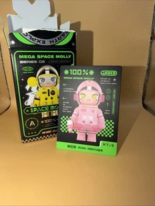 POP MART x Kennyswork Mega Space Molly 100% Series 2B - PINK PANTHER - Bild 1 von 1