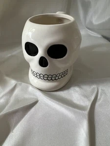 Crofton Stoneware Skull Coffee Mug 11 Fl Oz Cup Halloween - Picture 1 of 6