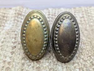 Perillas de puerta de latón decorativas ovaladas antiguas de 1 9/16 x 2 3/4" - Imagen 1 de 13