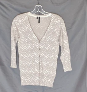 Maurices - Blusa Tejida Cuello en V con Botones Patrón Geométrico Multicolor - Pequeña - Imagen 1 de 2