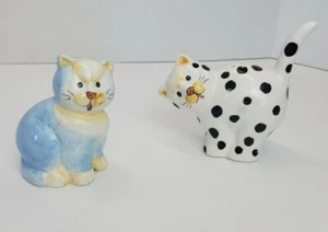 Cat Kitten Shaped Salt and Pepper Shakers for Pet Lovers - Set of 2 New - Picture 1 of 9