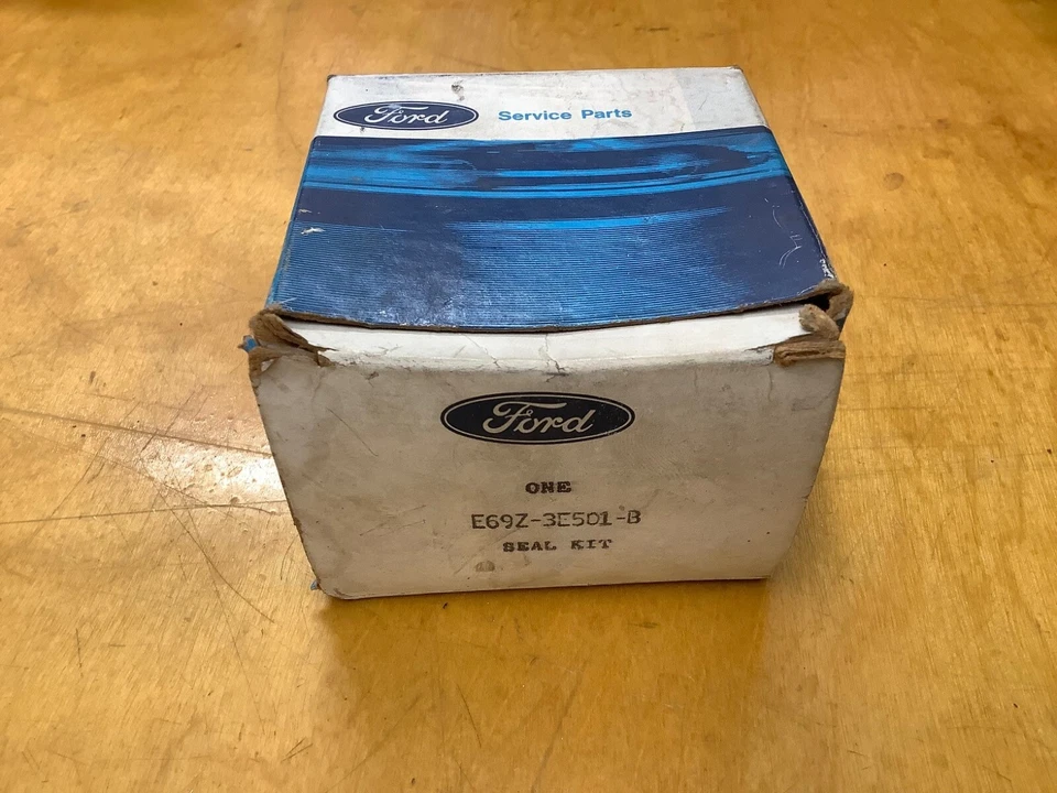 Ford Aerostar 1986-91 Nos OEM caja de cambios de dirección kit de sello de cremallera; Ford #E69Z-3E501-B Foto 1 de 1