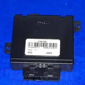 21997590 TAHOE ESCALADE YUKON SUBURBAN 2005-2006 REAR A/C HVAC CONTROL MODULE - Picture 1 of 2