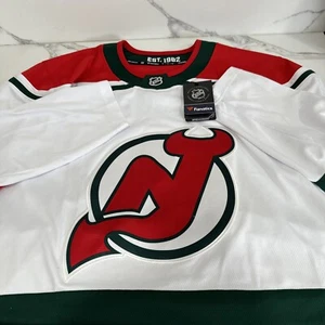 New Jersey Devils Fanatics Breakaway NHL Jersey Men’s Large White Red Green New - Picture 1 of 7