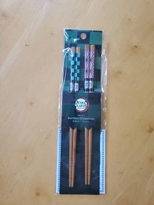 Demon Slayer Just Funky Set di 2 bacchette di bambù 8,85 pollici/22,5 cm - Foto 1 di 3