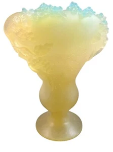 Vintage Signed DAUM Pate De Verre Chartreuse and Golden Large Vase - Picture 1 of 8