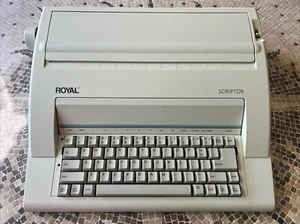 ROYAL Scriptor Portable Electric Typewriter; RY52121677; PCUA: 69149V - Picture 1 of 17