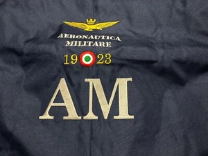 BORSA PORTACASCO AERONAUTICA MILITARE 1923 AM COLORE BLU - Foto 1 di 3