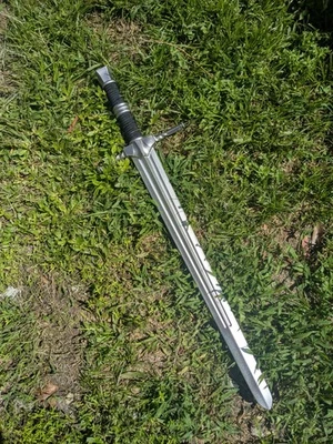 Espada corta estilo brujo de espuma de poliuretano Foto 1 de 4