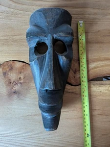 Medium Wood Mask Antique - Picture 1 of 1