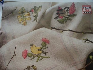 PATRÓN (A) de punto de cruz de revista de 3 pájaros visitantes de jardín fuera de existencia - Imagen 1 de 1