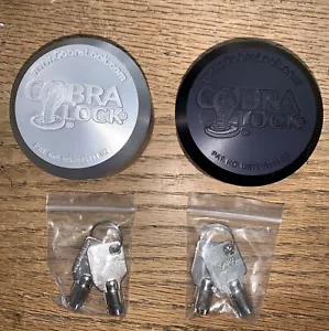 (2) COBRA GRILLETE OCULTO PUCK CERRADURAS "ALUMINIO" ELIGE COLOR (4) LLAVES TUBO REDONDO - Imagen 1 de 11