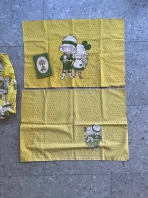 ВИНТАЖ: наволочки и простыня на резинке Joan Walsh Anglund ДРУЗЬЯ и книга - Изображение 1 из 3