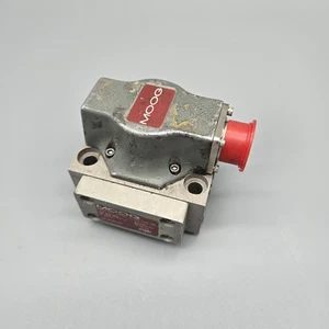 MOOG G761-3001B Servoventil - Bild 1 von 7