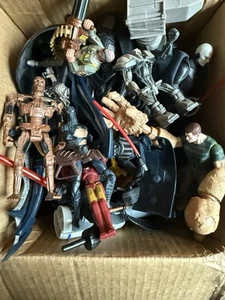 Variedad Bolsa de Figuras de Juguete Marvel, Star Wars, Cuerpo, Aliens, Terminator Etc - Imagen 1 de 3