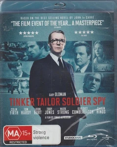 Colin Firth - Tinker Tailor Soldier Spy - Blu-ray - New & Sealed - Foto 1 di 1