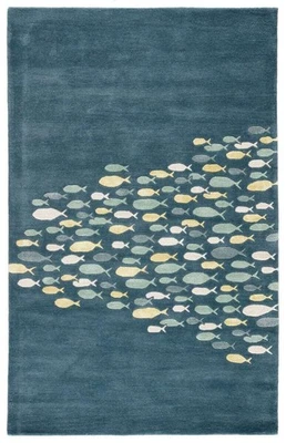 Moderner Coastal Fish Captains blauer, handgetufteter Teppich aus 100 % Wolle - Bild 1 von 4