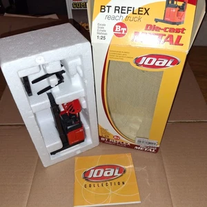 #274 *JOAL*1:25 (NO COMPACTO) BT REFLEX RETRÁCTIL/TRANSPALETA (COMO NUEVO EN CAJA COMO NUEVO) - Imagen 1 de 4