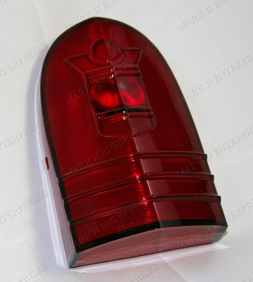 Lente de luz trasera Mercury 1951 exc. Monarca Canadiense NUEVA REPRODUCCIÓN - 1M-13450-A Foto 1 de 1