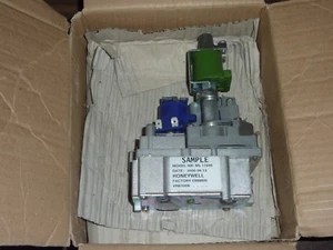 Gasarmatur Bosch Junkers Nefit  RADSON 8722964775 gasregelblok (sample) - Picture 1 of 2