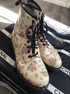 DR MARTENS VINTAGE ROSE 1460 8 EYE BOOTS US LAFOES SZ 10 - Picture 1 of 12