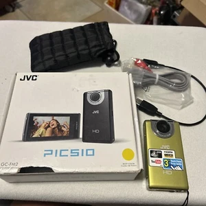 JVC PICSIO GC-FM2YU HD MEMORY DIGITAL CAMCORDER 1080p 5.13 MP - Picture 1 of 8