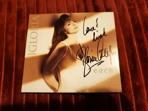 Gloria Estefan, Reach. Autographed Promo CD Single  - Picture 1 of 1
