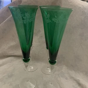 Four LENOX EMERALD HOLLY ETCHED FLUTED GLASSES - Picture 1 of 6