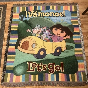 Rara coperta vintage Dora l'esploratrice in maglia con frange Vamanos! 55x48" - Foto 1 di 6