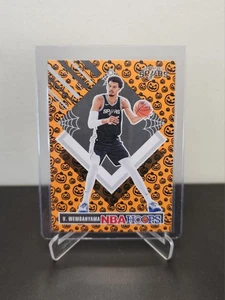 VICTOR WEMBANYAMA 2024-25 Panini NBA Haunted Hoops 🏀 Tribute PUMPKINS 🎃 #285🔥 - Picture 1 of 2