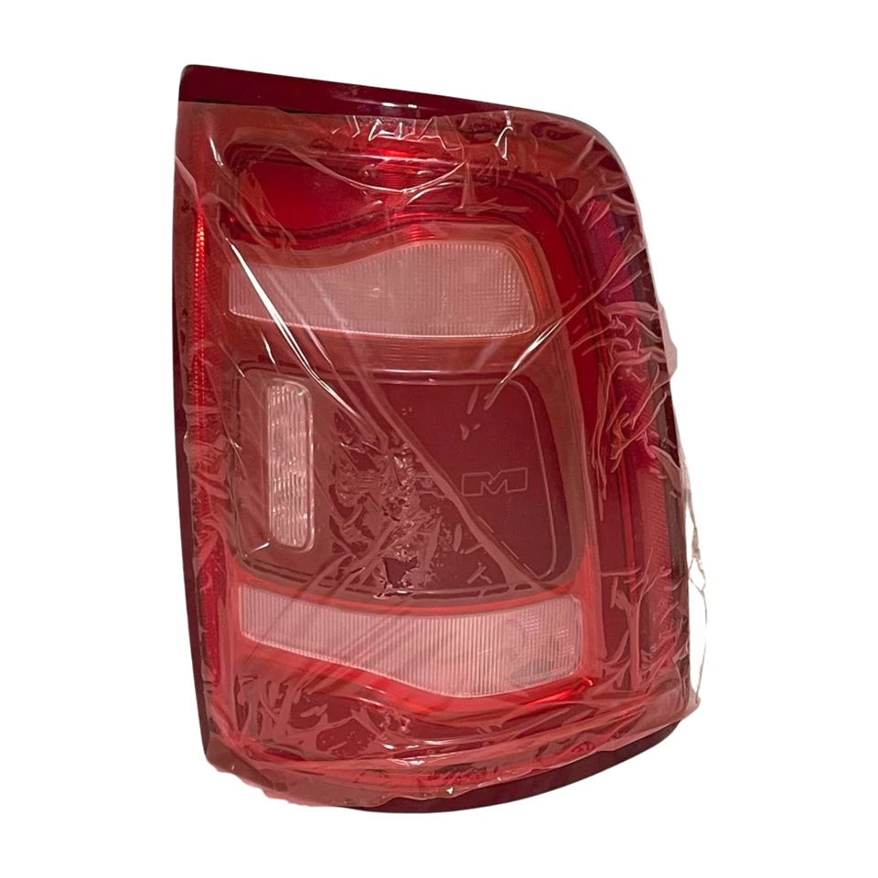 Dodge Ram 2019-2023 2500 3500 Rear Right LED Tail Light w/ Blind Spot Module OEM Foto 1 de 4