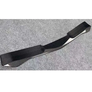 Divisor de labios inferiores para parachoques delantero de fibra de carbono para Alfa Romeo Giulia 2017-2022 - Imagen 1 de 6