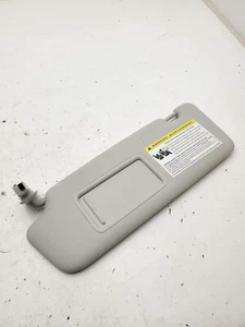 2009-2016 AUDI A4 S4 A5 S5 Q5 B8 B8.5 SUN VISOR MIRROR OEM 8K0857551L - Picture 1 of 5