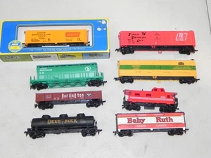 AHM, TYCO, Mantua HO Freight Car Rolling Stock Lot of 8 Clean & Complete Cars - Picture 1 of 9