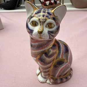 ROYAL CROWN DERBY CABINET CAT FIGURE 14cm LII/1992. GOLD STOPPER MISSING. - Picture 1 of 6
