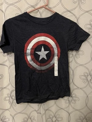New boys short sleeve blue Marvel Captain America T-shirt size Small - Image 1 of 4