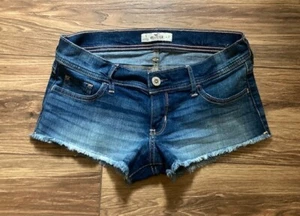 HOLLISTER Jean Booty Shorts Jrs Size 5 or 27 Daisy Dukes Denim Stretch SOFT! - Picture 1 of 5