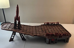 Fallout Red Rocket Diorama - Wasteland Style Custom Display - handbemalt - Bild 1 von 16
