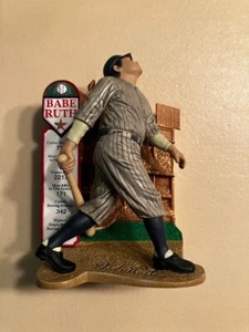 Babe Ruth figurine from the Ashton-Drake Galleries "Legends of Baseball" series - Picture 1 of 3