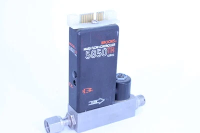 Brooks Mass Flow Controller 5850 TR - Image 1 of 3