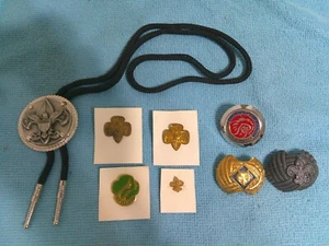 Lotto spille scout vintage ragazzo e ragazza (8) - spedizione veloce - Foto 1 di 10